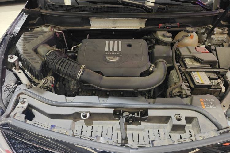 Used Cadillac XT5 2022 2.0T Four-Wheel Drive Luxury Version (Hummingbird Edition) Engine Bay