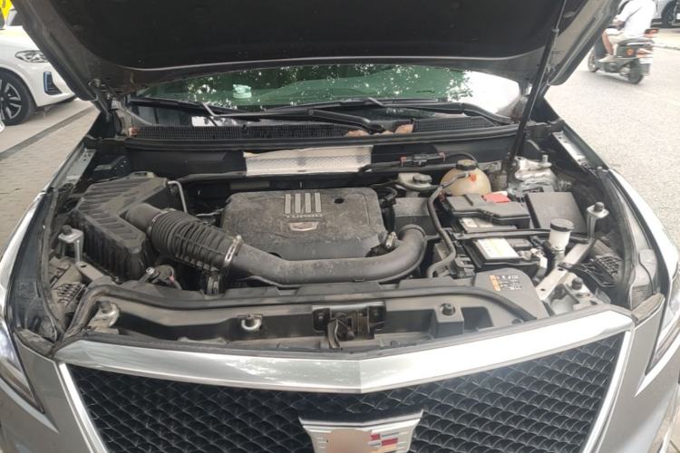 Used Cadillac XT5 2022 2.0T Four-Wheel Drive Luxury Version (Hummingbird Edition) Engine Bay