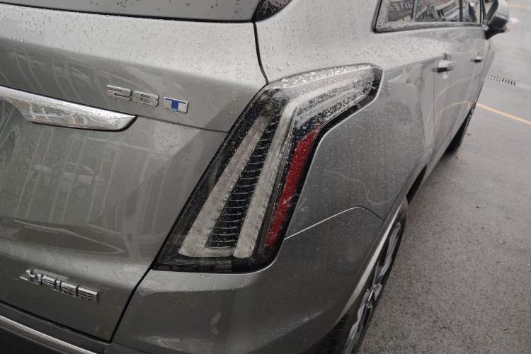 Used Cadillac XT5 2022 2.0T Four-Wheel Drive Platinum Edition Exterior 3