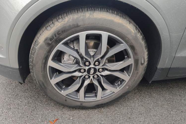 Used Cadillac XT5 2022 2.0T Four-Wheel Drive Platinum Edition Exterior 4