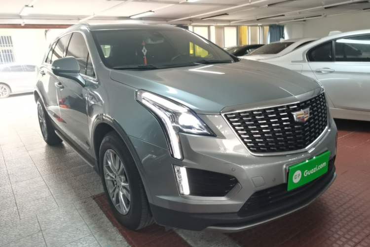Used Cadillac XT5 2022 2.0T Two-Wheel Drive Luxury Version Front Right 45 Deg