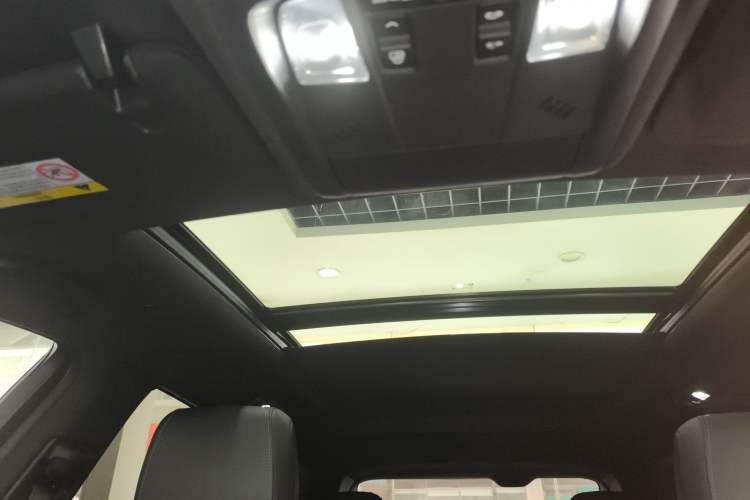 Used Cadillac XT5 2022 2.0T Four-Wheel Drive Luxury Version (Hummingbird Edition) Headliner