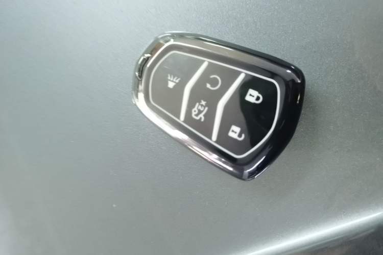 Used Cadillac XT5 2022 2.0T Two-Wheel Drive Luxury Version Interior 1