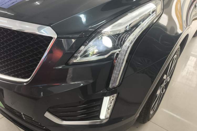 Used Cadillac XT5 2022 2.0T Four-Wheel Drive Luxury Version (Hummingbird Edition) Left Front Headlight