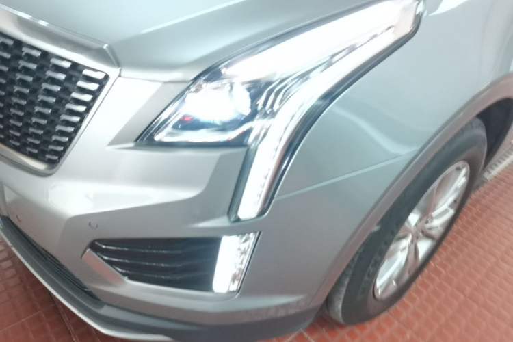 Used Cadillac XT5 2022 2.0T Two-Wheel Drive Luxury Version Left Front Headlight