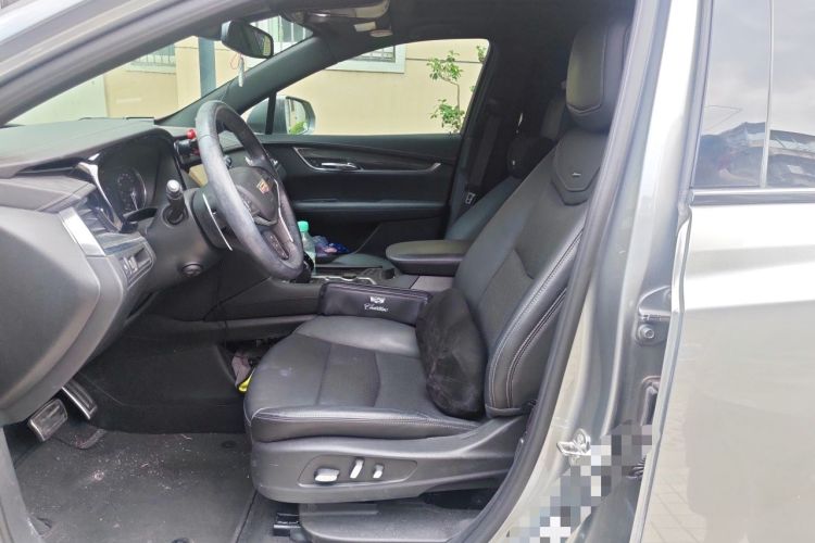 Used Cadillac XT5 2022 2.0T Four-Wheel Drive Luxury Version (Hummingbird Edition) Left Front Seat