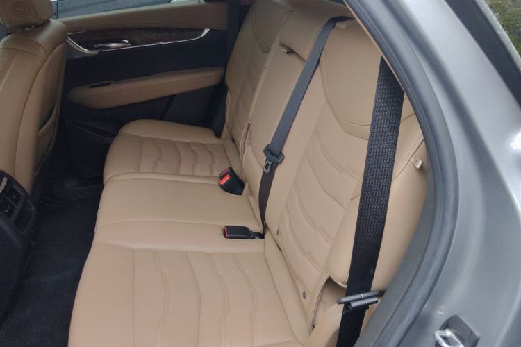 Used Cadillac XT5 2022 2.0T Four-Wheel Drive Platinum Edition Left Rear Seat