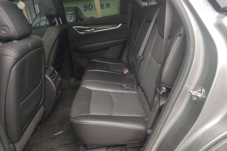 Used Cadillac XT5 2022 2.0T Four-Wheel Drive Luxury Version (Hummingbird Edition) Left Rear Seat