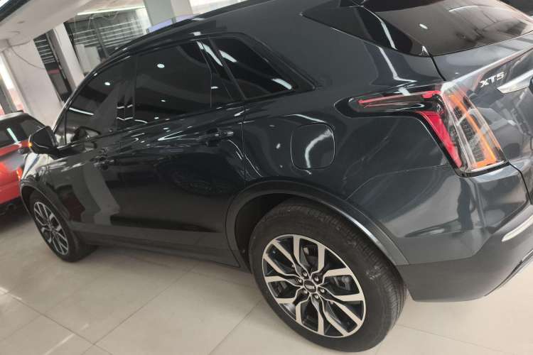 Used Cadillac XT5 2022 2.0T Four-Wheel Drive Luxury Version (Hummingbird Edition) Left Side