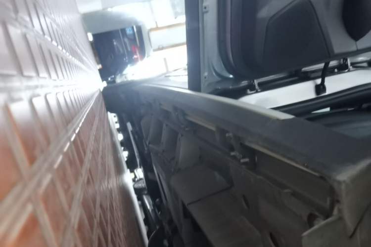 Used Cadillac XT5 2022 2.0T Two-Wheel Drive Luxury Version Left Side Sill