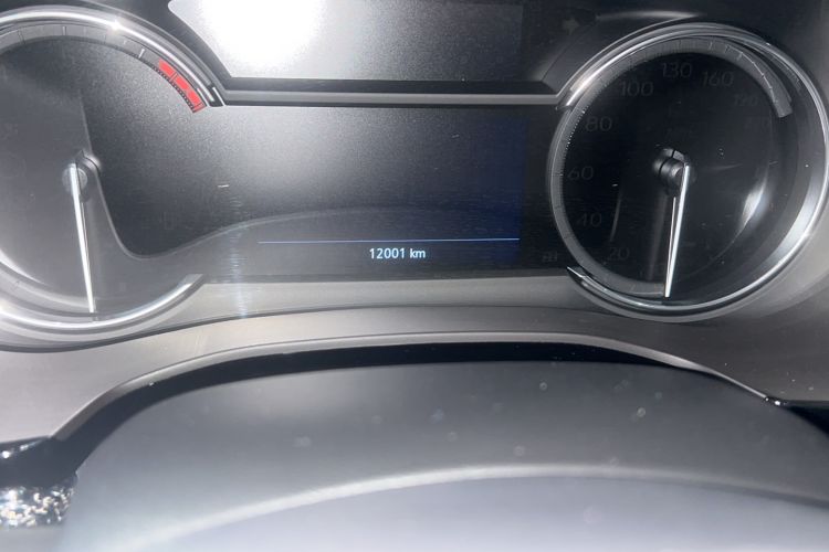 Used Cadillac XT5 2022 2.0T Four-Wheel Drive Luxury Version (Hummingbird Edition) Odometer Close Up
