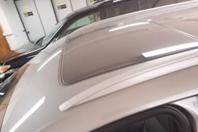Used Cadillac XT5 2022 2.0T Two-Wheel Drive Luxury Version Roof