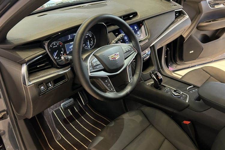 Used Cadillac XT5 2022 2.0T Four-Wheel Drive Luxury Version (Hummingbird Edition) Steering Wheel