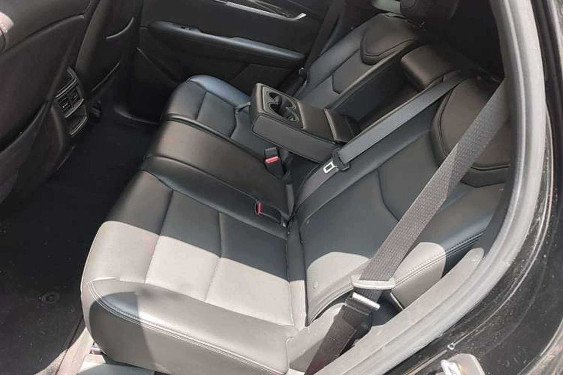 Used Cadillac XT5 2022 2.0T Four-Wheel Drive Premium Edition Left Rear Seat