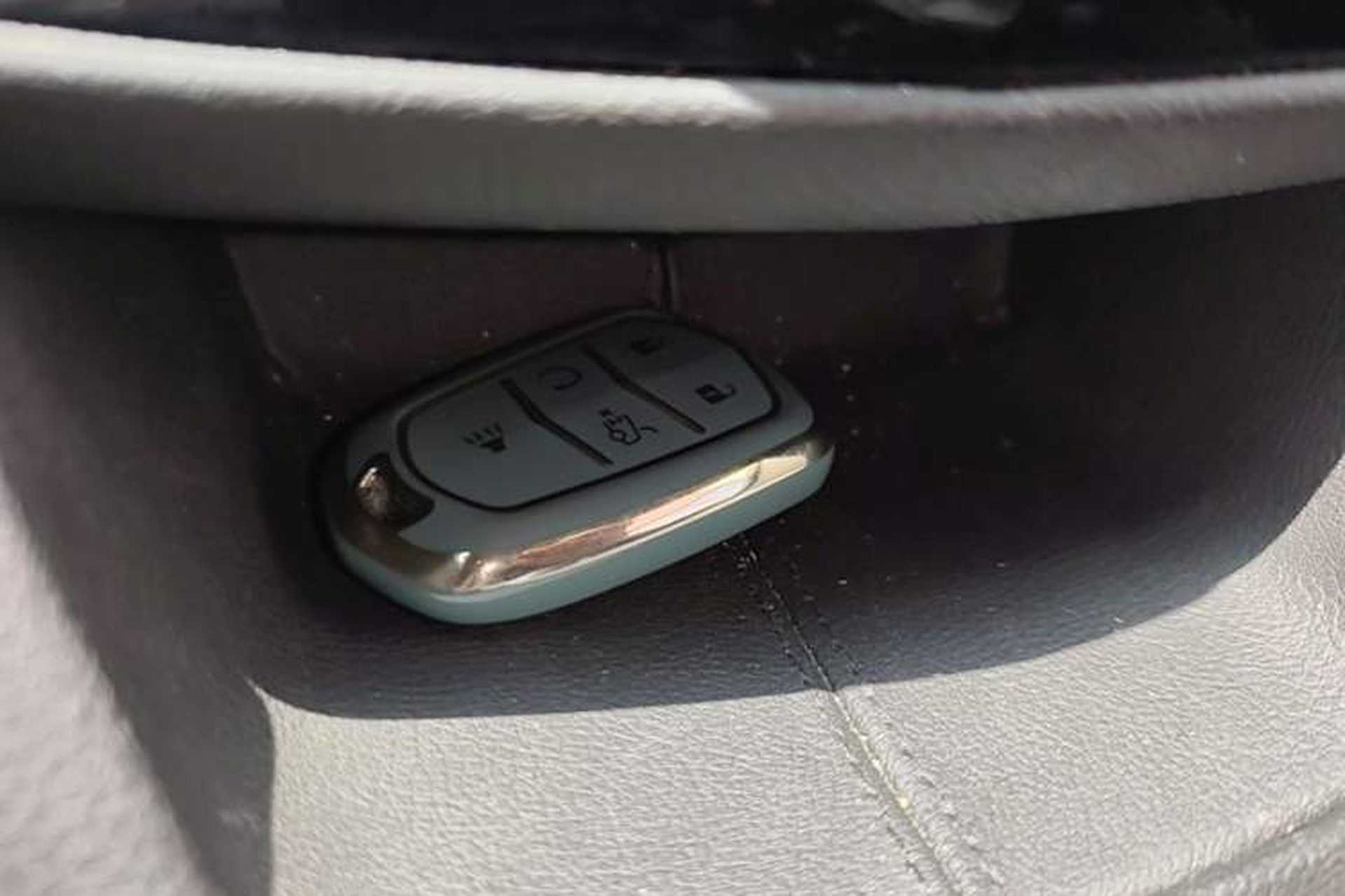 Used Cadillac XT5 2022 2.0T Four-Wheel Drive Premium Edition Vehicle Key