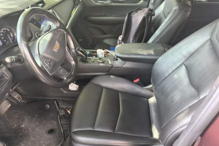 Used Cadillac XT5 2022 2.0T Two-Wheel Drive Luxury Version Left Front Seat