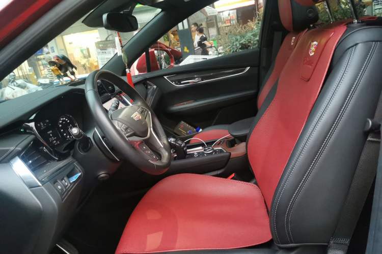 Used Cadillac XT5 2022 2.0T Four-Wheel Drive Luxury Version (Hummingbird Edition) Left Front Seat