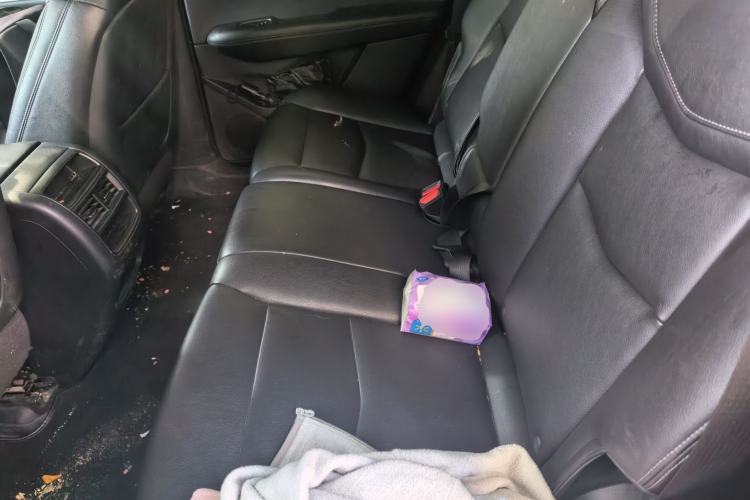 Used Cadillac XT5 2022 2.0T Two-Wheel Drive Luxury Version Left Rear Seat