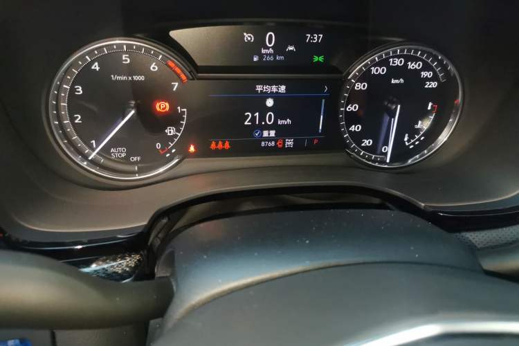 Used Cadillac XT5 2022 2.0T Four-Wheel Drive Luxury Version (Hummingbird Edition) Odometer Close Up