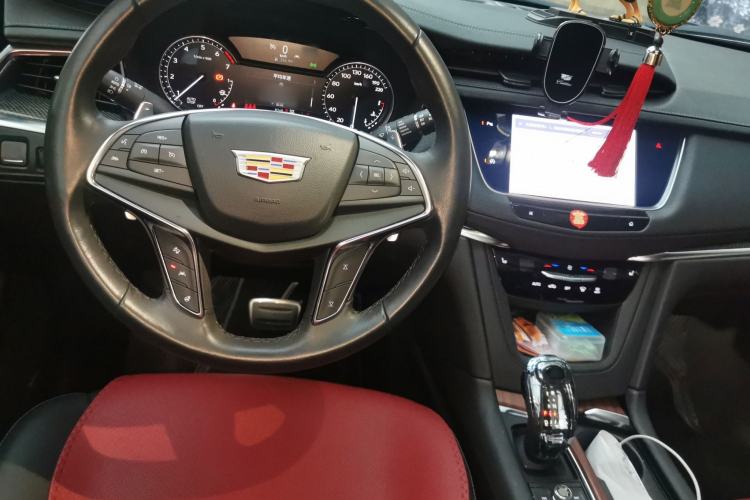 Used Cadillac XT5 2022 2.0T Four-Wheel Drive Luxury Version (Hummingbird Edition) Steering Wheel