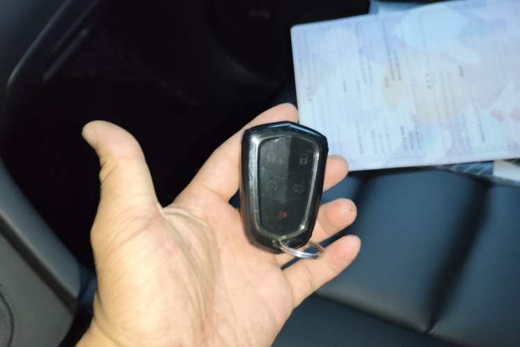 Used Cadillac XT5 2022 2.0T Two-Wheel Drive Luxury Version Vehicle Key