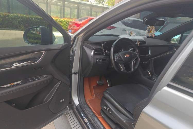 Used Cadillac XT5 2022 2.0T Four-Wheel Drive Luxury Version (Hummingbird Edition) Driver Seat