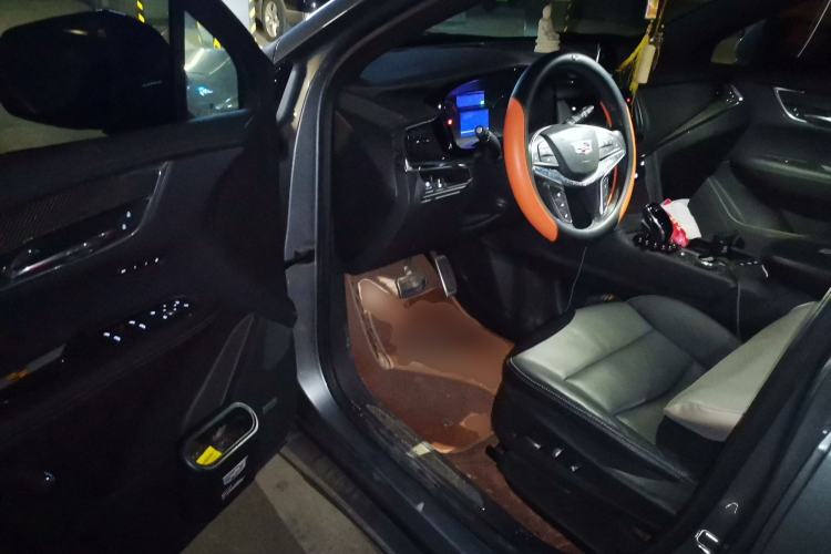 Used Cadillac XT5 2022 2.0T Four-Wheel Drive Luxury Version (Hummingbird Edition) Driver Seat
