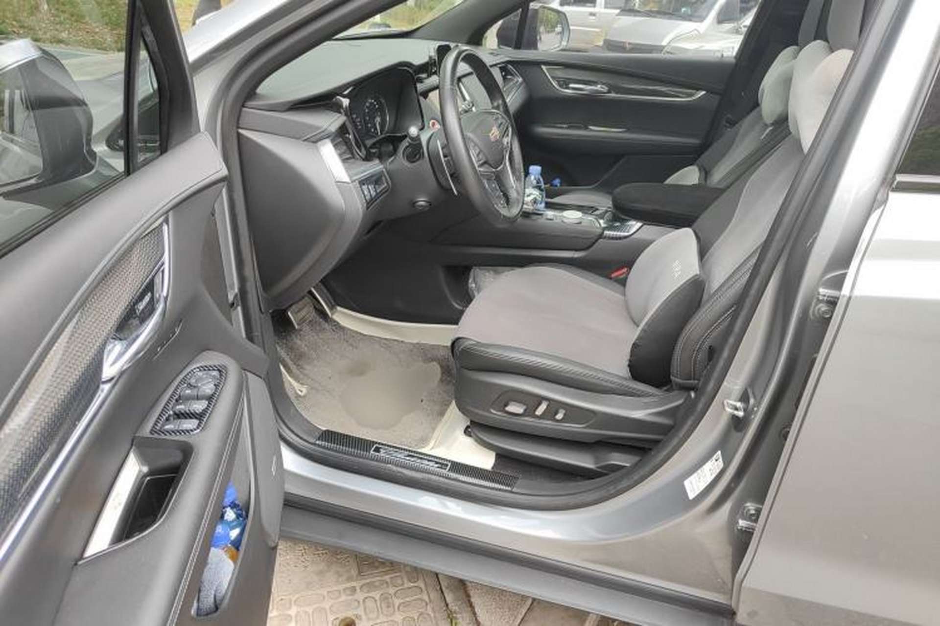 Used Cadillac XT5 2022 2.0T Four-Wheel Drive Luxury Version (Hummingbird Edition) Driver Seat