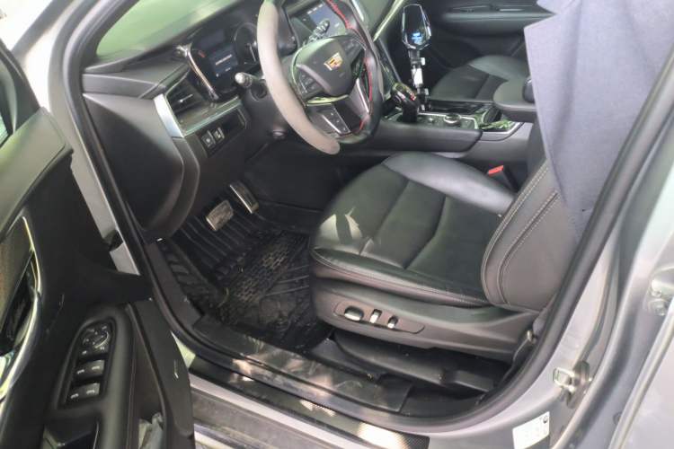Used Cadillac XT5 2022 2.0T Four-Wheel Drive Luxury Version (Hummingbird Edition) Driver Seat