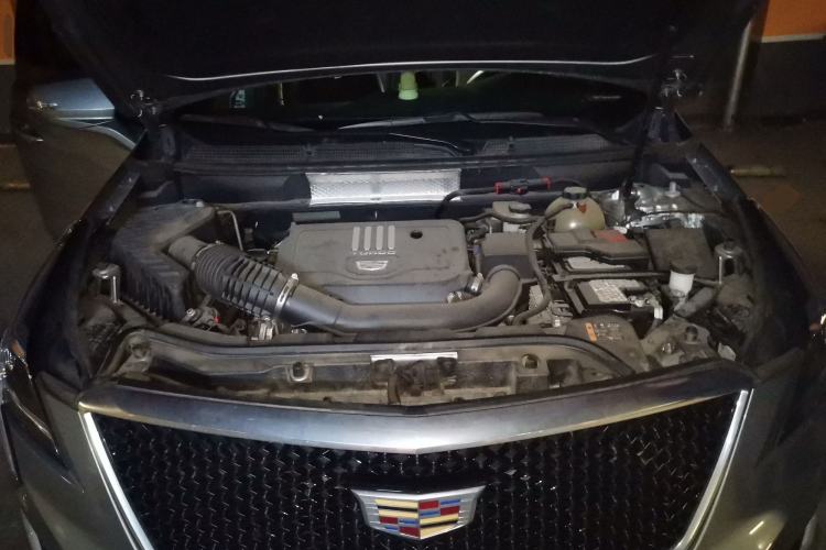 Used Cadillac XT5 2022 2.0T Four-Wheel Drive Luxury Version (Hummingbird Edition) Engine Bay