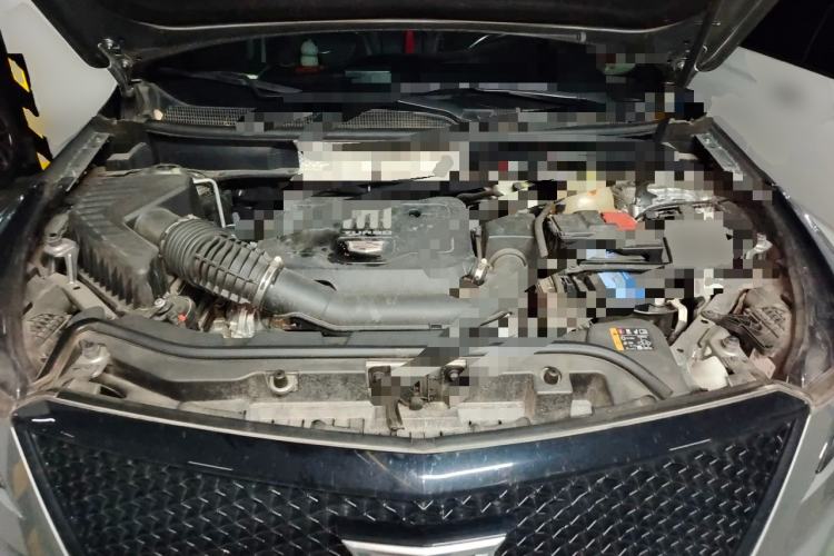 Used Cadillac XT5 2022 2.0T Four-Wheel Drive Luxury Version (Hummingbird Edition) Engine Bay