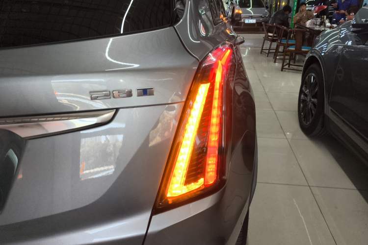 Used Cadillac XT5 2022 2.0T Four-Wheel Drive Platinum Edition Exterior 3