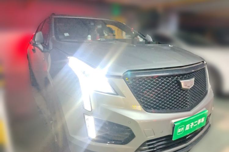 Used Cadillac XT5 2022 2.0T Four-Wheel Drive Luxury Version (Hummingbird Edition) Front Right 45 Deg