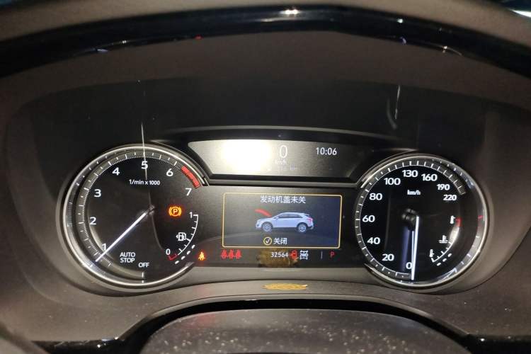 Used Cadillac XT5 2022 2.0T Four-Wheel Drive Luxury Version (Hummingbird Edition) Instrument Cluster