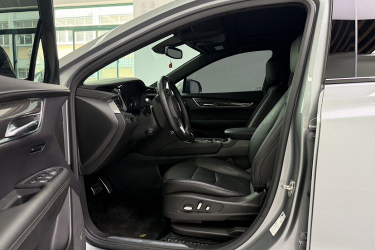 Used Cadillac XT5 2022 2.0T Four-Wheel Drive Luxury Version (Hummingbird Edition) Interior 1