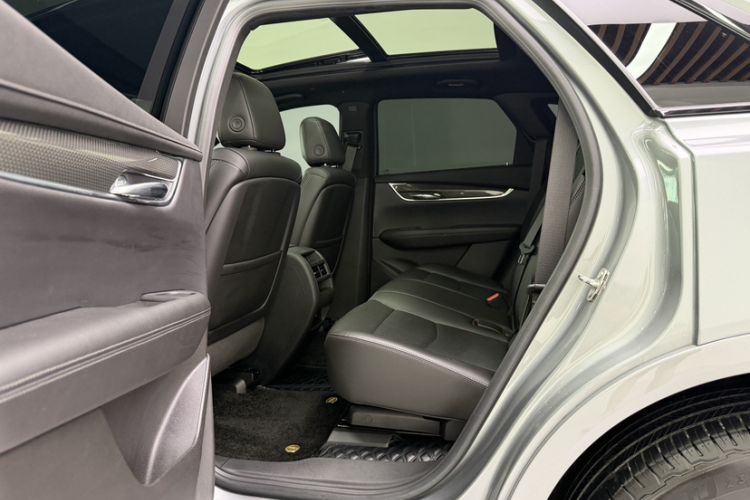 Used Cadillac XT5 2022 2.0T Four-Wheel Drive Luxury Version (Hummingbird Edition) Interior 4