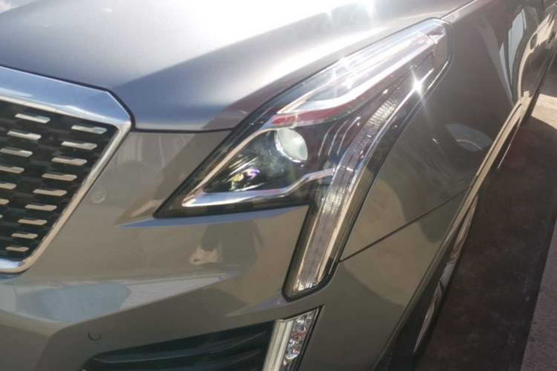 Used Cadillac XT5 2022 2.0T Two-Wheel Drive Luxury Version Left Front Headlight