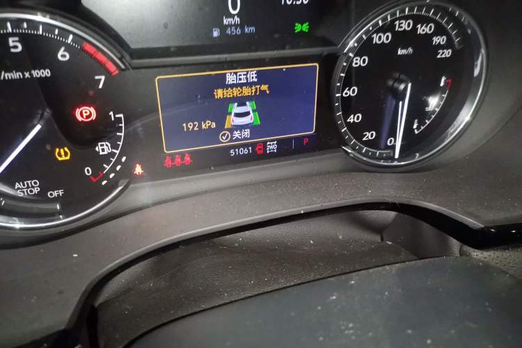 Used Cadillac XT5 2022 2.0T Four-Wheel Drive Luxury Version (Hummingbird Edition) Odometer Close Up