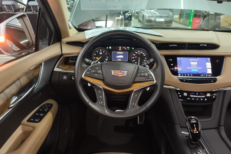 Used Cadillac XT5 2022 2.0T Four-Wheel Drive Platinum Edition Steering Wheel