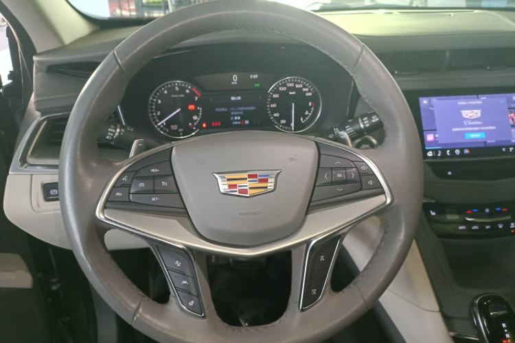 Used Cadillac XT5 2022 2.0T Four-Wheel Drive Luxury Version (Hummingbird Edition) Steering Wheel