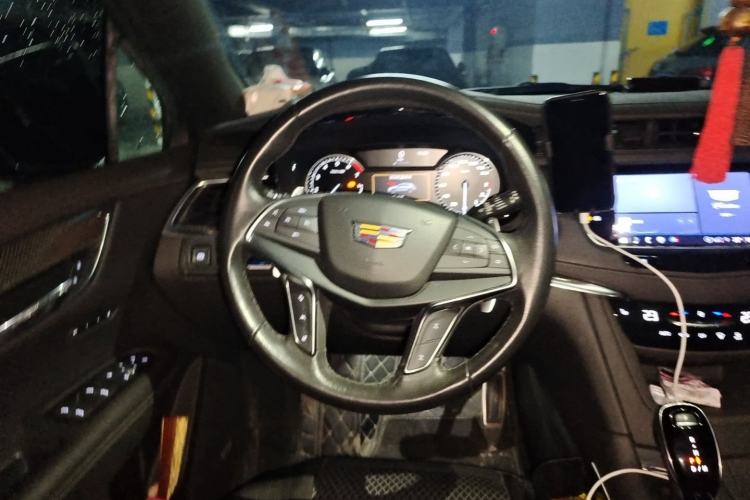 Used Cadillac XT5 2022 2.0T Four-Wheel Drive Luxury Version (Hummingbird Edition) Steering Wheel