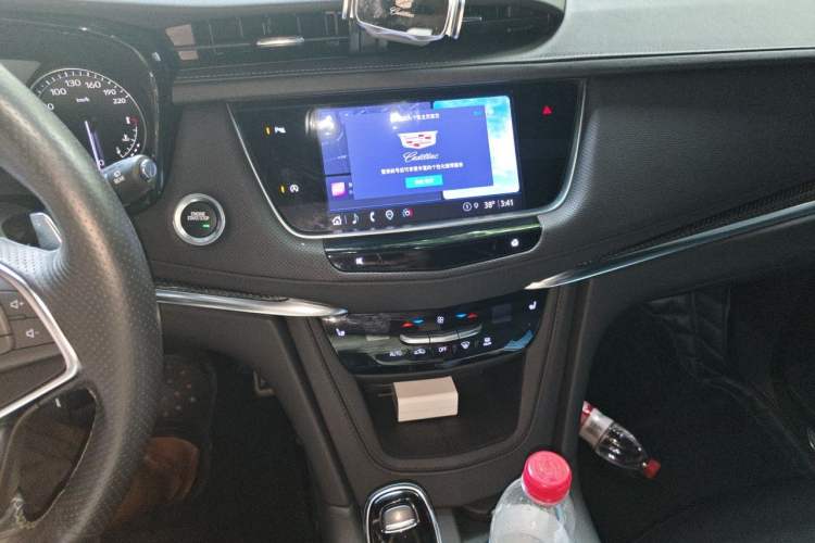 Used Cadillac XT5 2022 2.0T Four-Wheel Drive Luxury Version (Hummingbird Edition) Audio And AC Panel