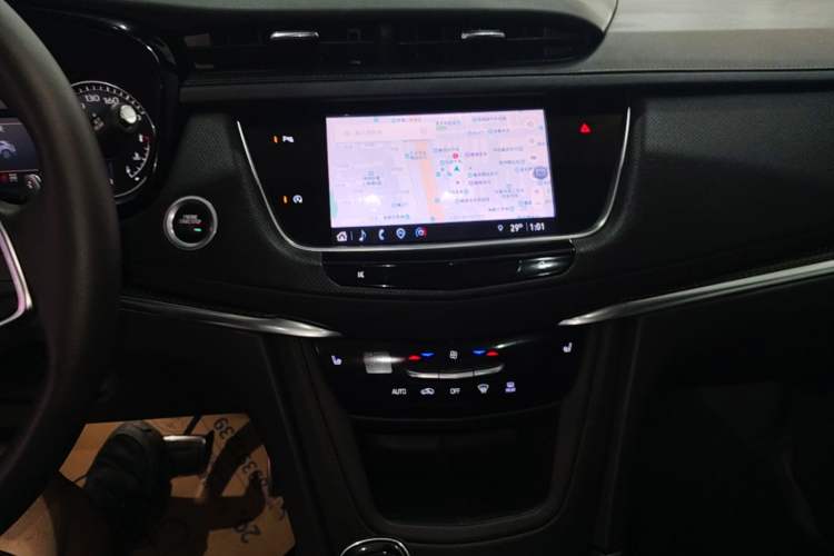 Used Cadillac XT5 2022 2.0T Four-Wheel Drive Luxury Version (Hummingbird Edition) Audio And AC Panel