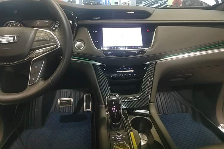 Used Cadillac XT5 2022 2.0T Four-Wheel Drive Luxury Version Audio And AC Panel