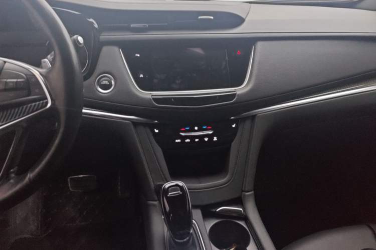 Used Cadillac XT5 2022 2.0T Four-Wheel Drive Luxury Version (Hummingbird Edition) Audio And AC Panel