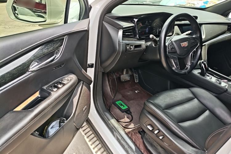 Used Cadillac XT5 2022 2.0T Two-Wheel Drive Luxury Version Driver Seat