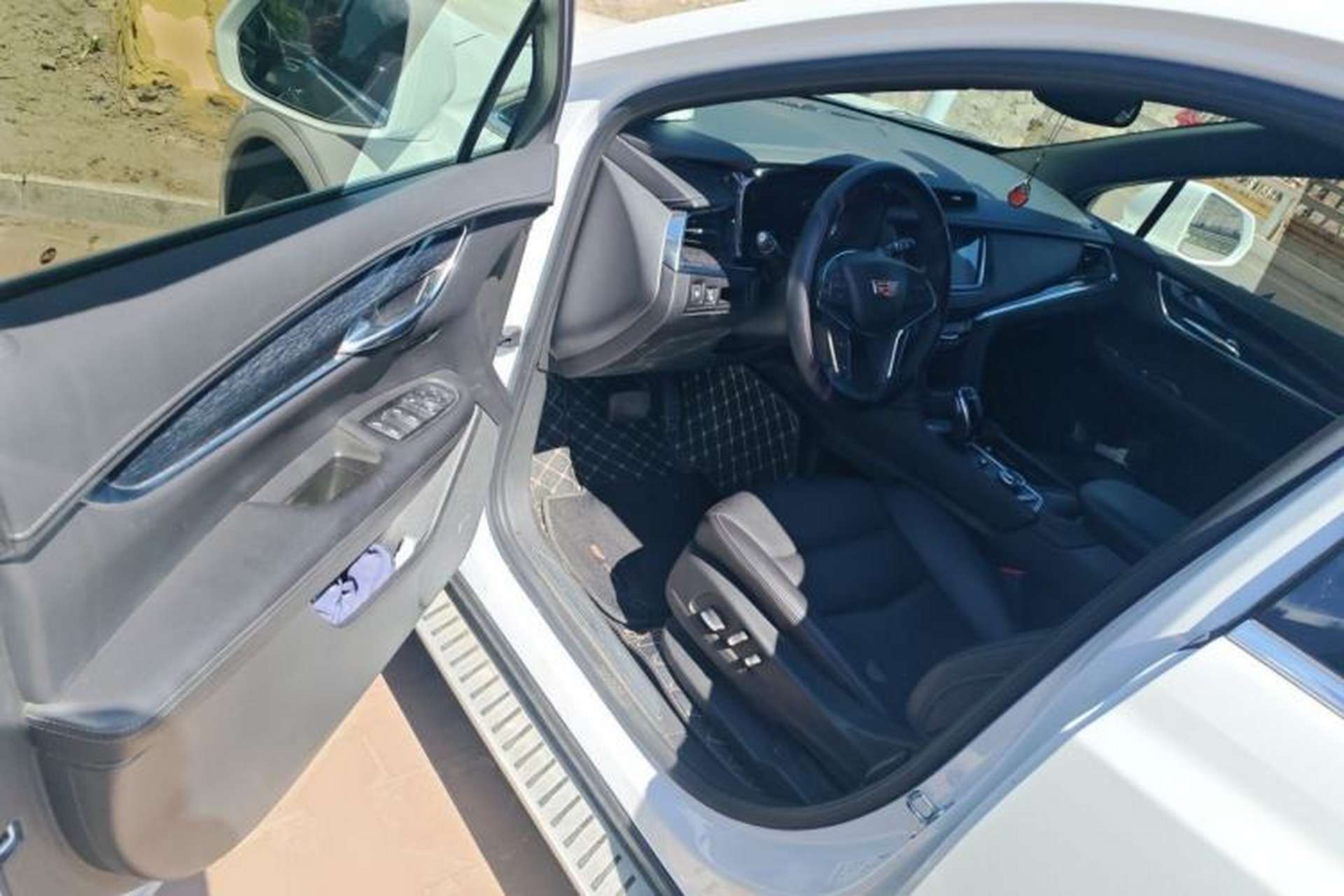 Used Cadillac XT5 2022 2.0T Two-Wheel Drive Luxury Version Driver Seat