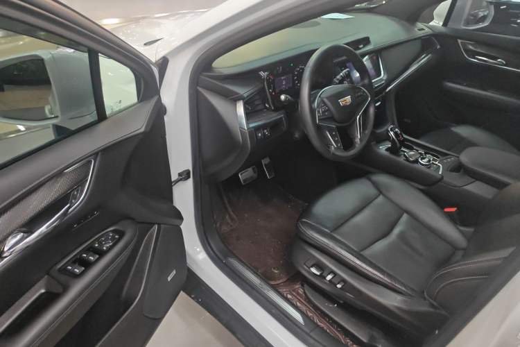 Used Cadillac XT5 2022 2.0T Four-Wheel Drive Luxury Version (Hummingbird Edition) Driver Seat