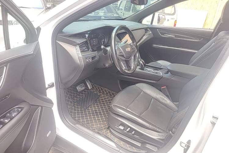Used Cadillac XT5 2022 2.0T Four-Wheel Drive Luxury Version (Hummingbird Edition) Driver Seat