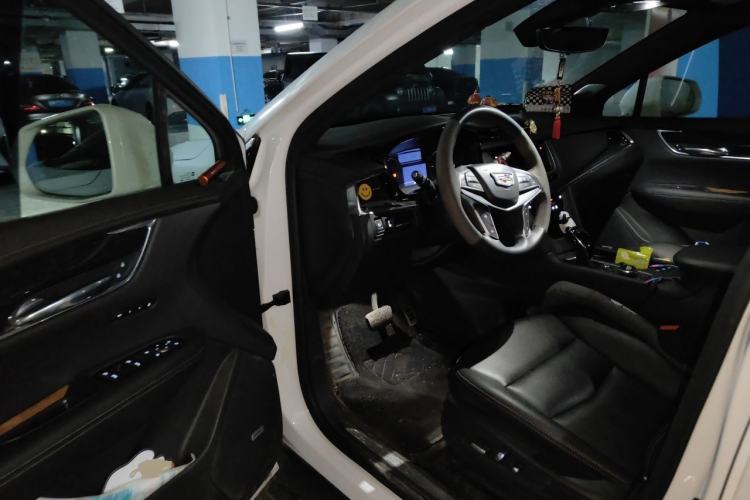Used Cadillac XT5 2022 2.0T Two-Wheel Drive Luxury Version Driver Seat